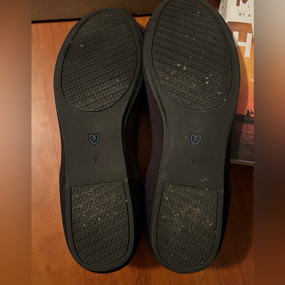 Rothy’s The Flat in Solid Black - size 9 - Picture 4 of 6
